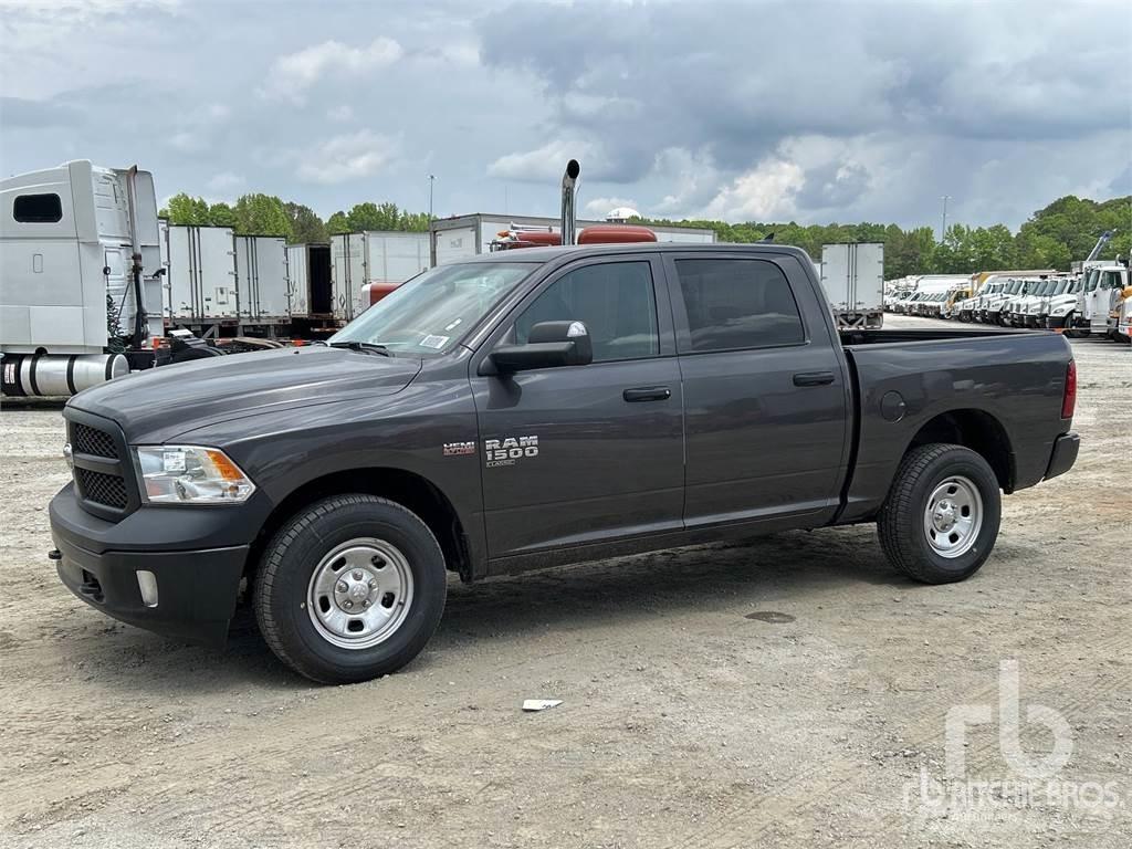 RAM 1500 Nakladacia/sklápacia bočnica