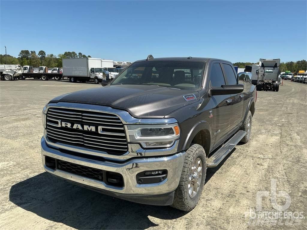 RAM 2500 Nakladacia/sklápacia bočnica