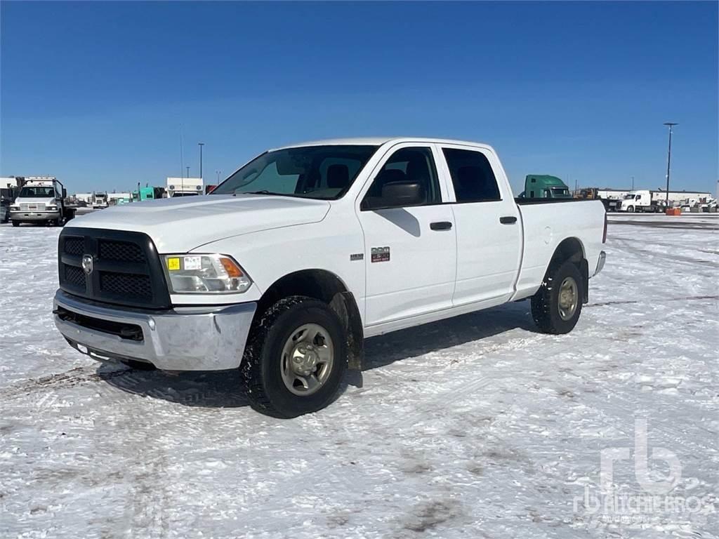 RAM 2500 Nakladacia/sklápacia bočnica