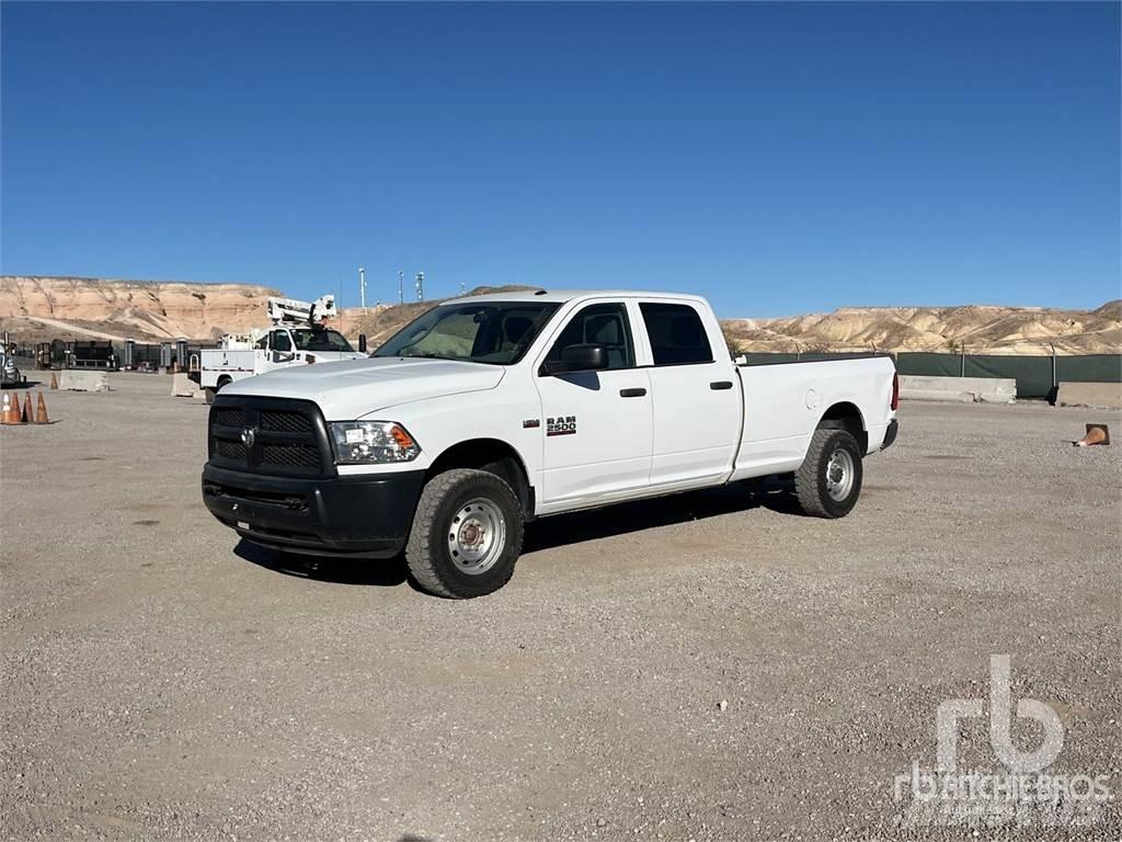 RAM 2500 Nakladacia/sklápacia bočnica