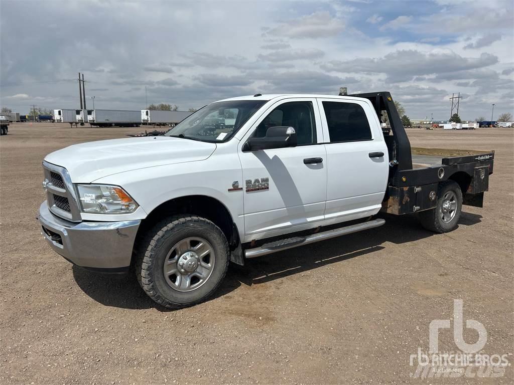 RAM 2500 Plošinové nákladné automobily/nákladné automobily so sklápacími bočnicami