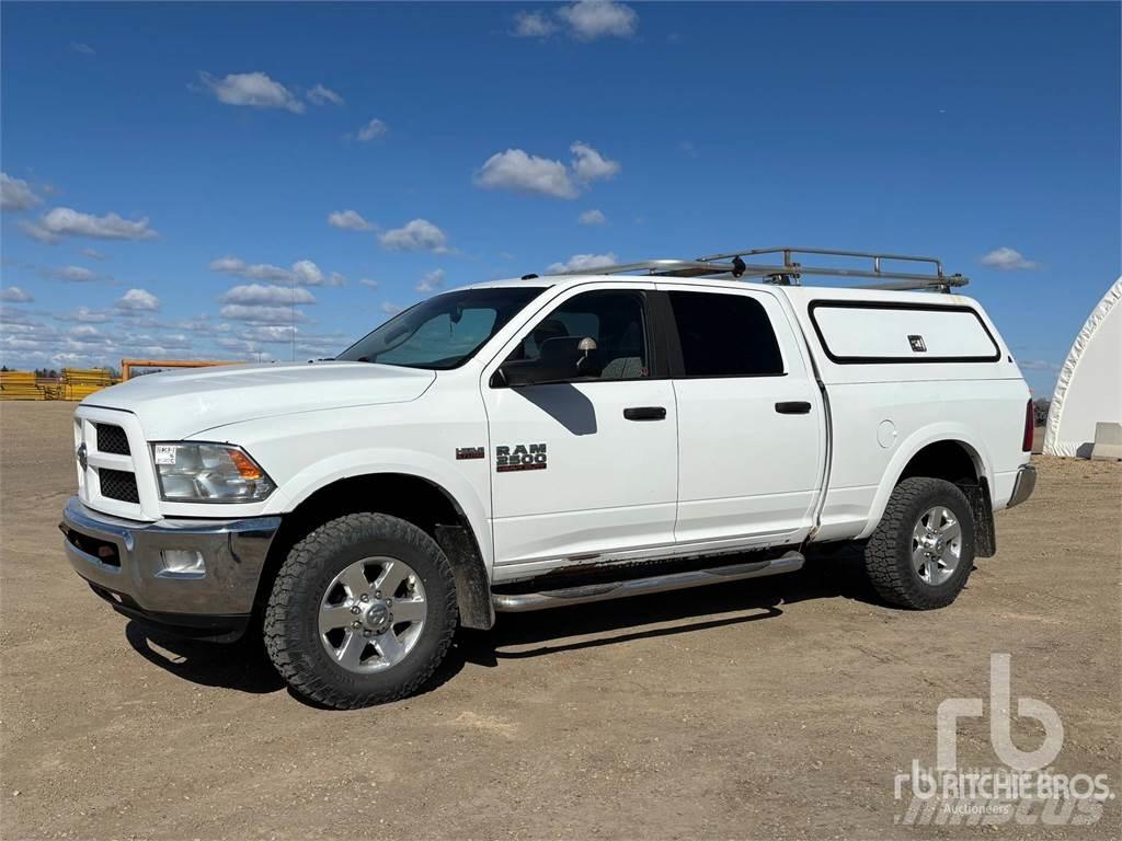 RAM 2500 Nakladacia/sklápacia bočnica