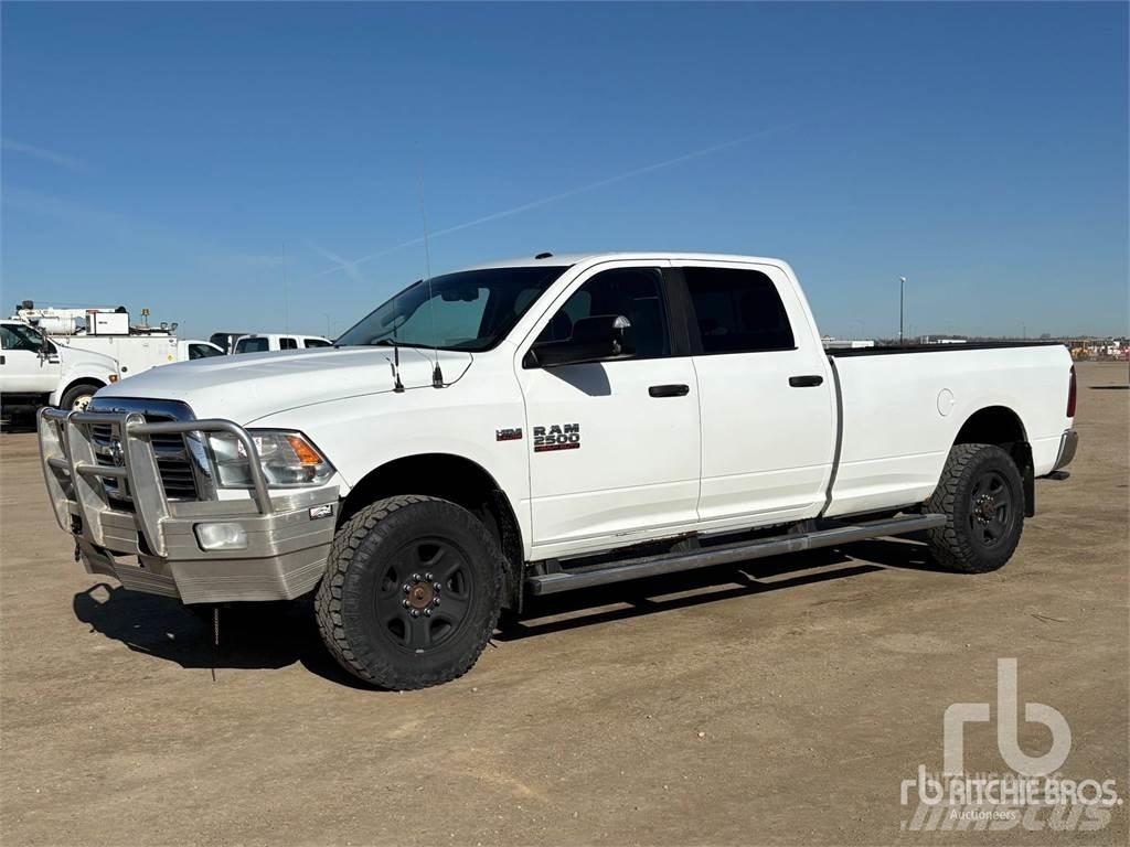 RAM 2500 Nakladacia/sklápacia bočnica