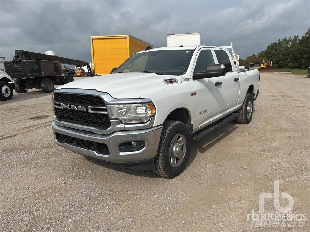 RAM 2500 Nakladacia/sklápacia bočnica