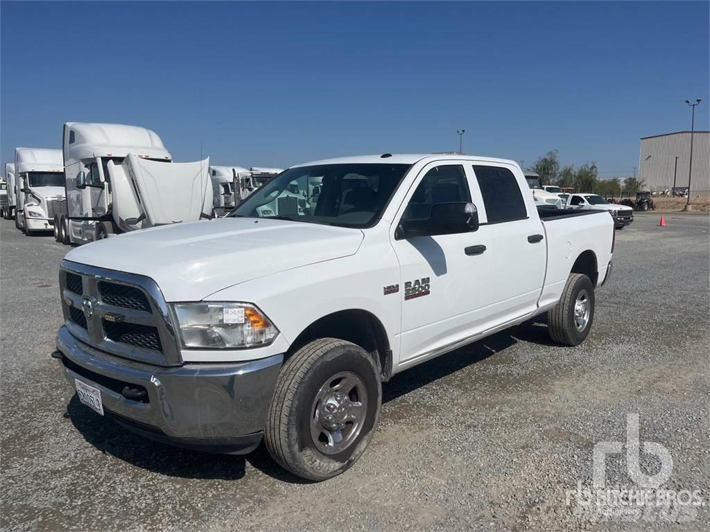 RAM 2500 Nakladacia/sklápacia bočnica