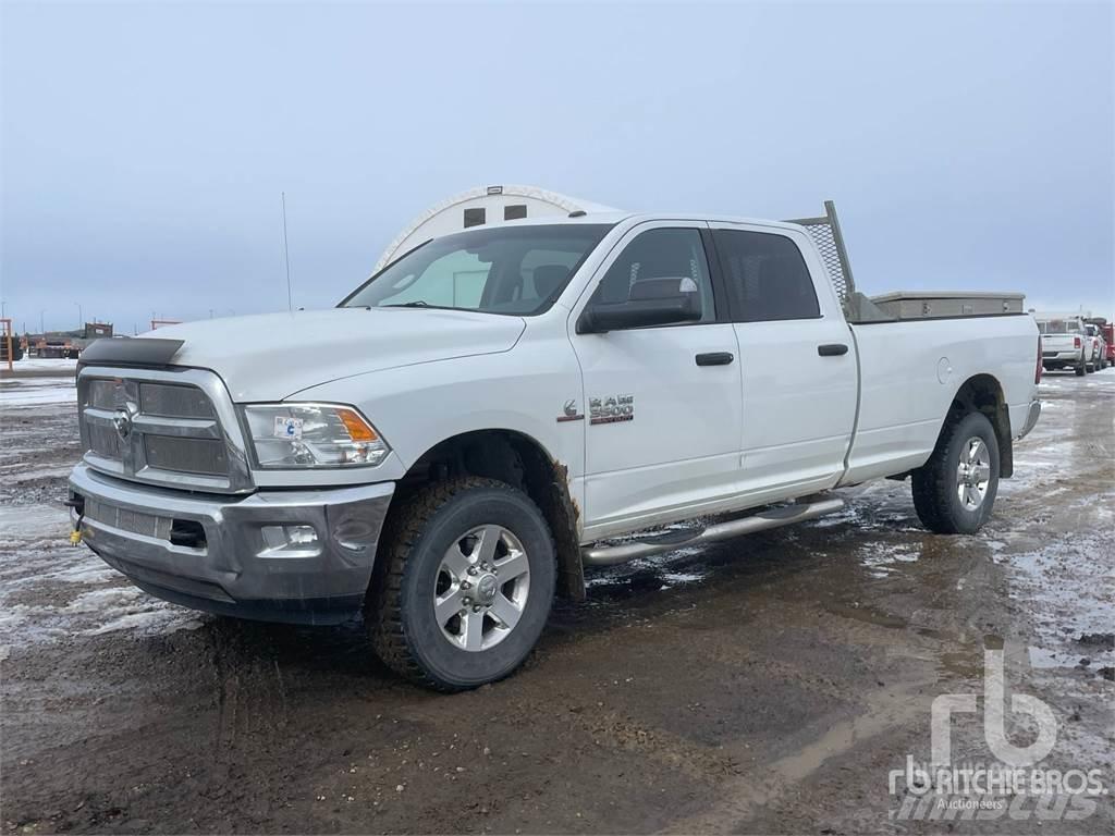 RAM 3500 Nakladacia/sklápacia bočnica
