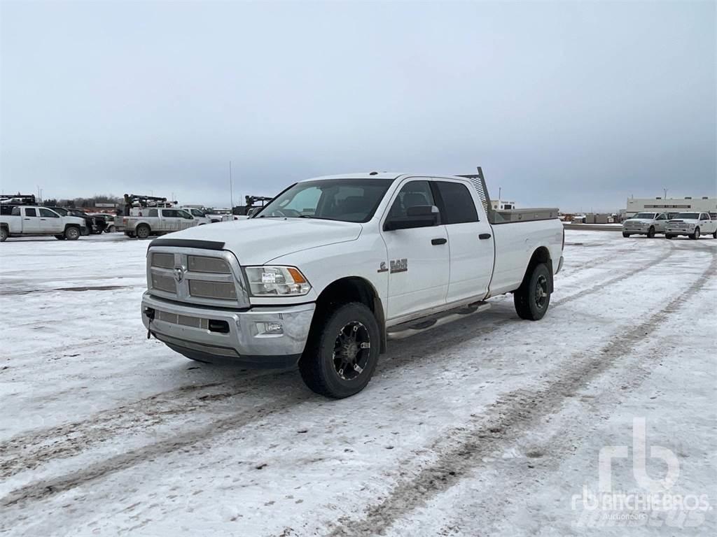 RAM 3500 Nakladacia/sklápacia bočnica