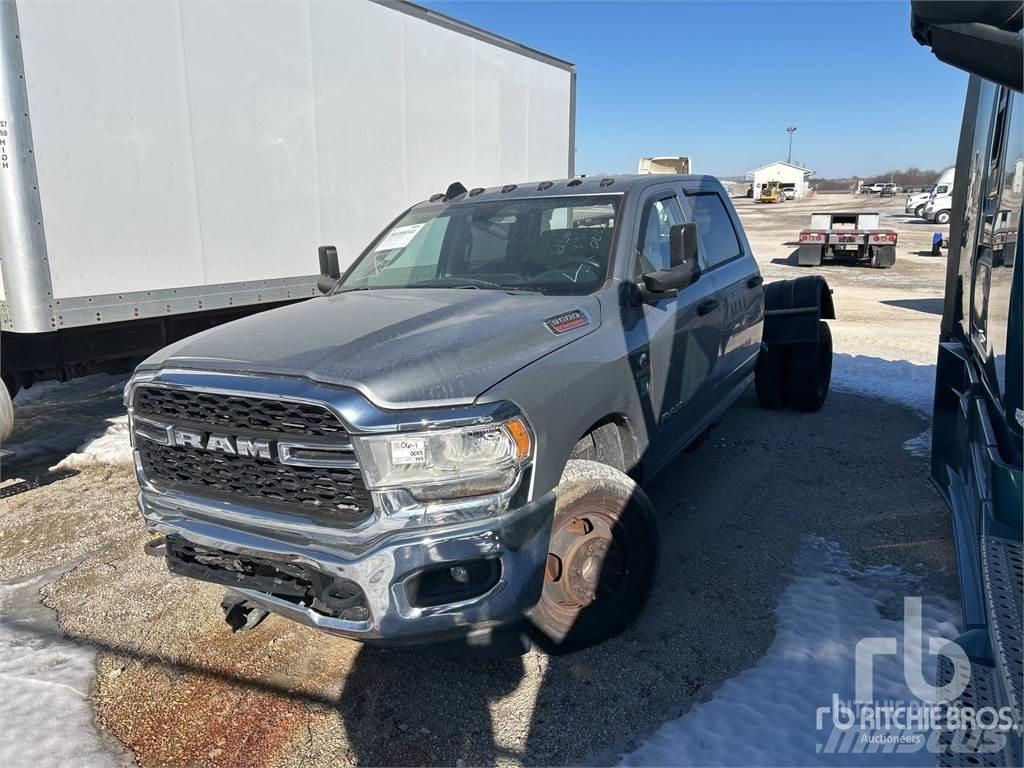 RAM 3500 Nakladacia/sklápacia bočnica
