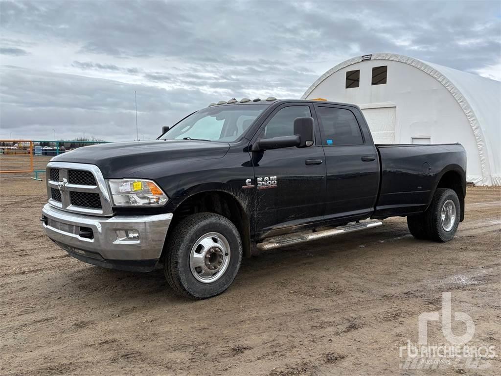 RAM 3500 Nakladacia/sklápacia bočnica