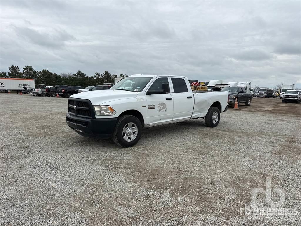 RAM 3500 Nakladacia/sklápacia bočnica