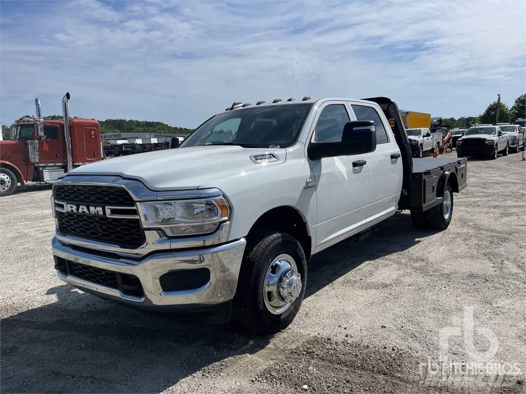 RAM 3500 Plošinové nákladné automobily/nákladné automobily so sklápacími bočnicami