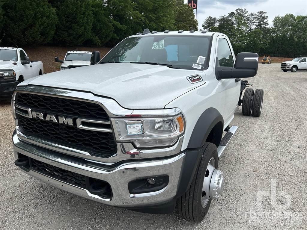 RAM 5500 Nákladné vozidlá bez nadstavby