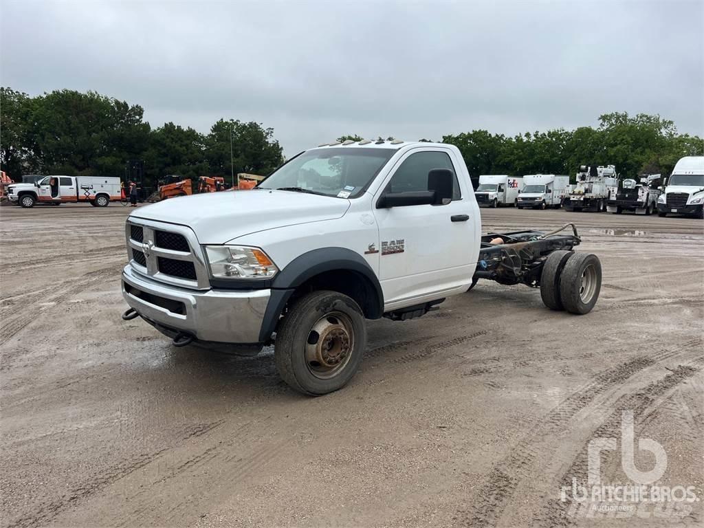RAM 5500 SLT Komunálne / Multi-úžitkové vozidlá