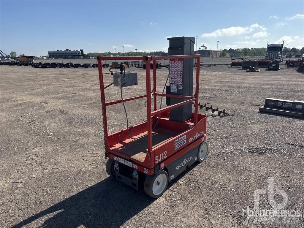 SkyJack SJ12 Kĺbové plošiny