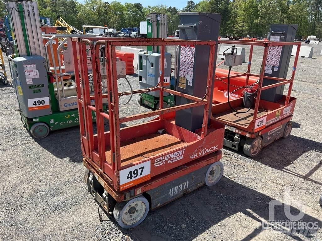 SkyJack SJ16 Kĺbové plošiny