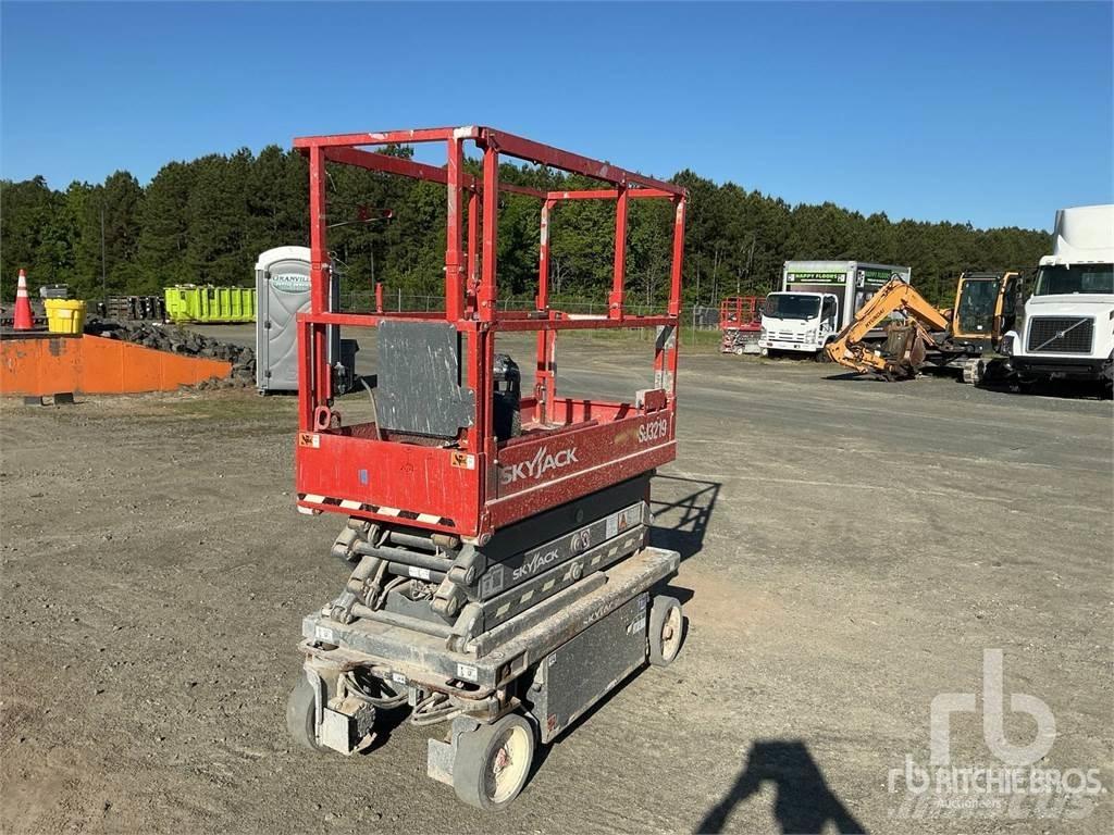 SkyJack SJ3219 Nožnicové zdvíhacie plošiny