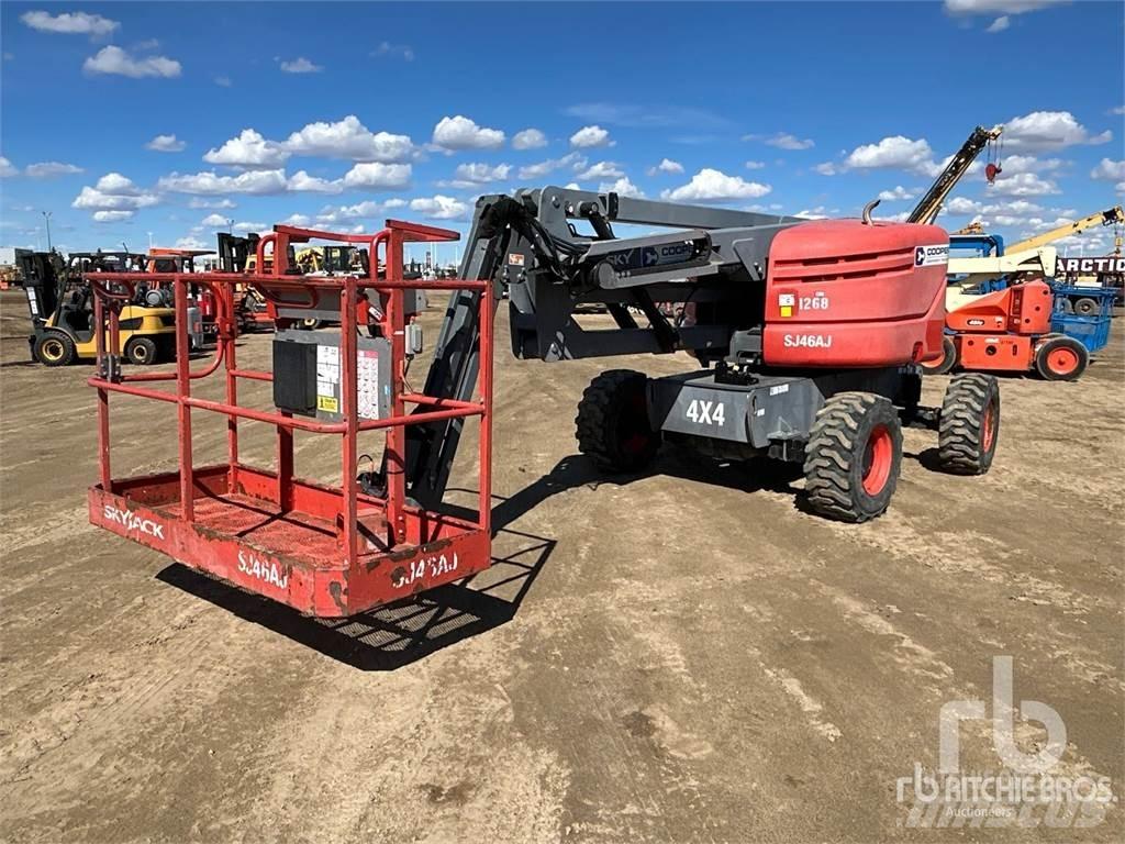 SkyJack SJ46AJ Kĺbové plošiny