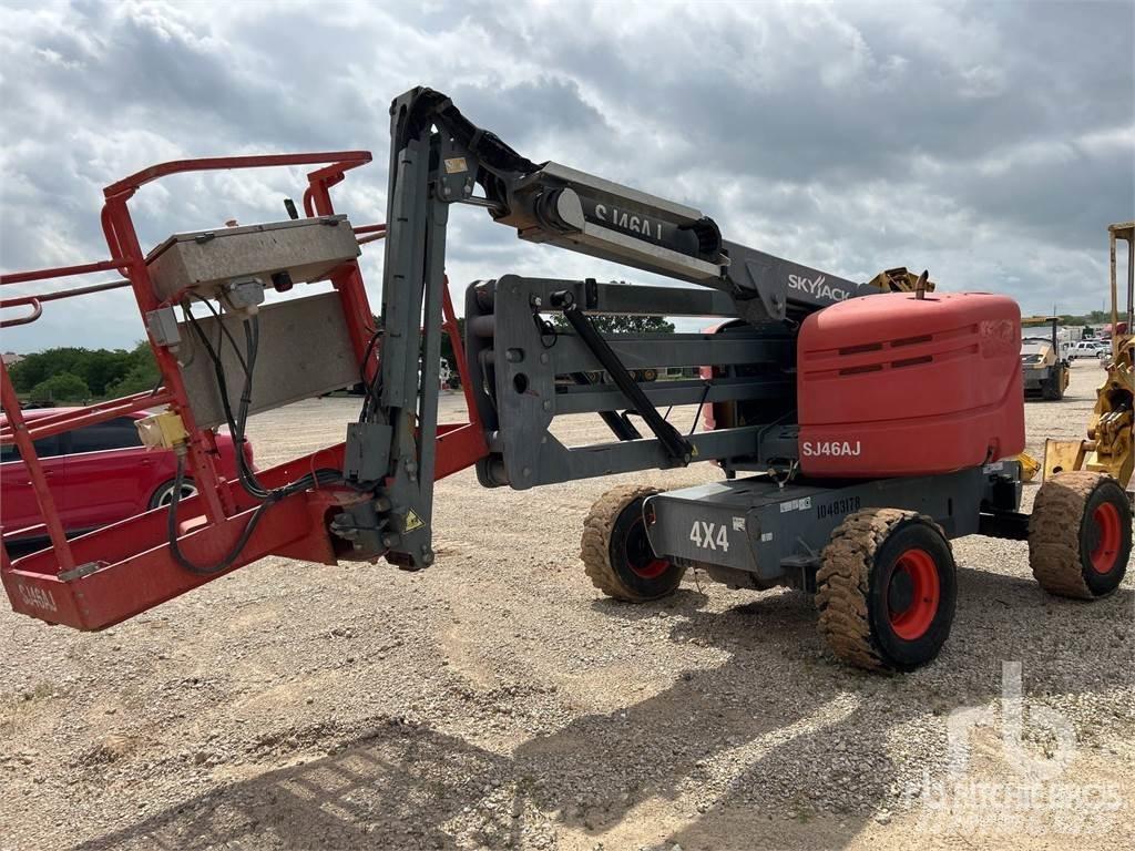 SkyJack SJ46AJ Kĺbové plošiny