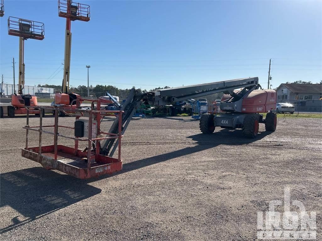 SkyJack SJ86T Kĺbové plošiny
