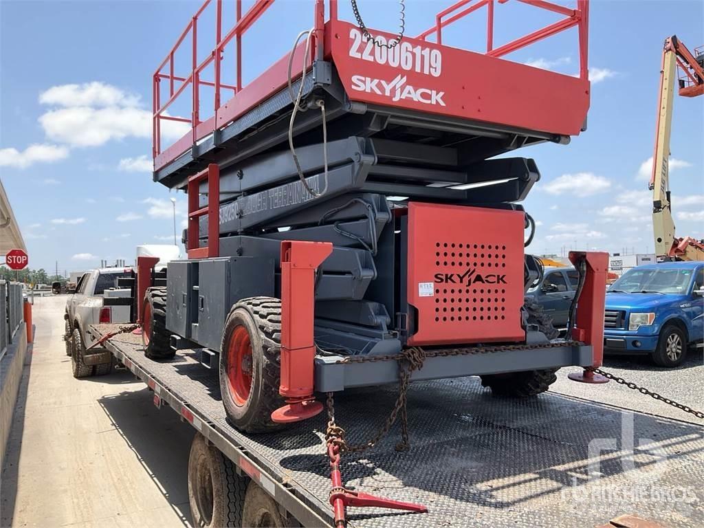 SkyJack SJ9250 Nožnicové zdvíhacie plošiny
