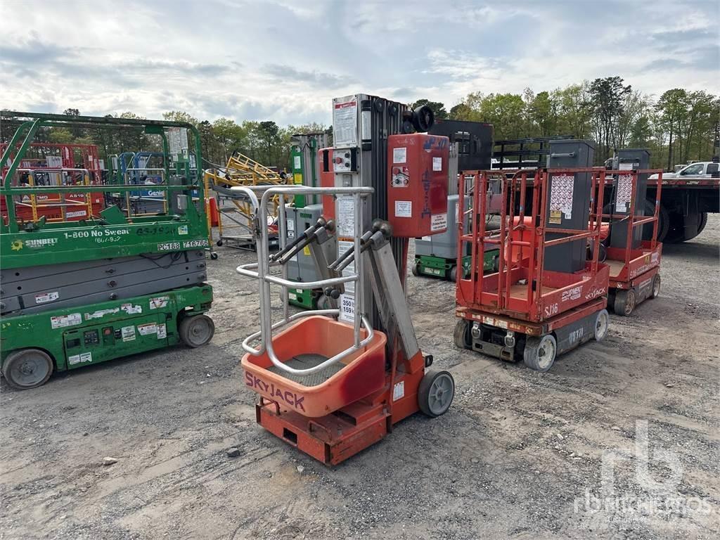 SkyJack SJP30 Kĺbové plošiny