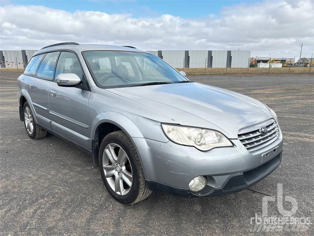 Subaru OUTBACK Automobily