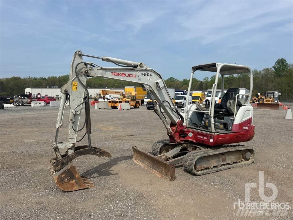Takeuchi TB240 Mini rýpadlá < 7t