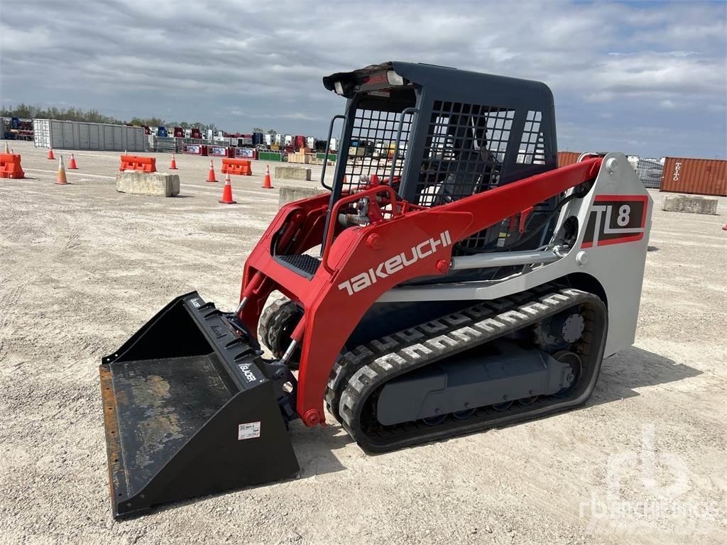 Takeuchi TL8 Šmykom riadené nakladače