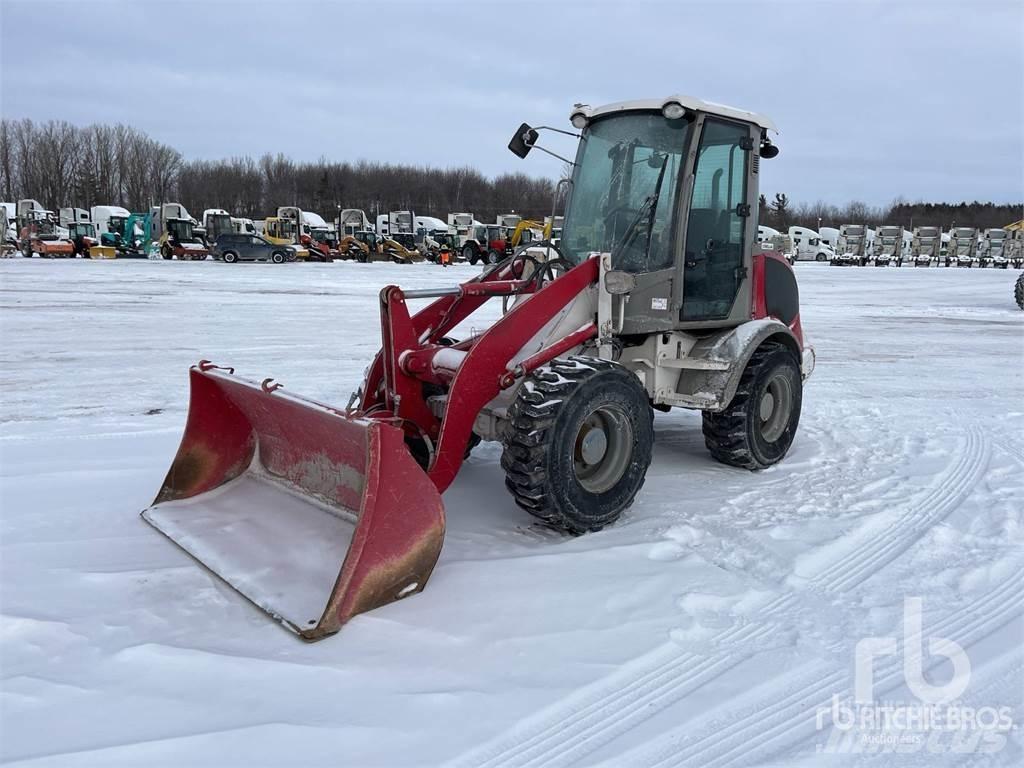 Takeuchi TW65 Kolesové nakladače