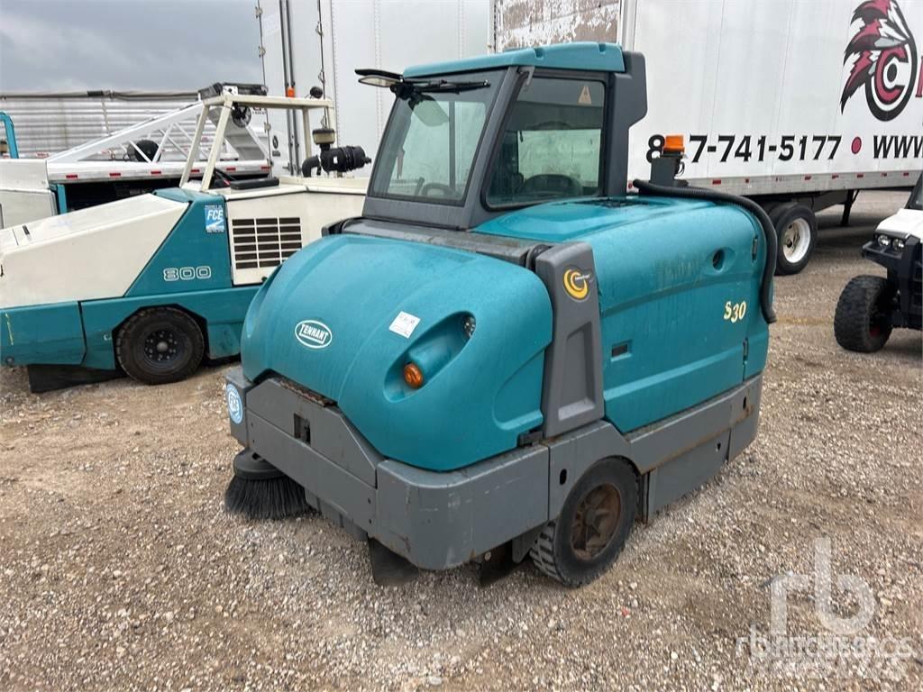 Tennant S30 Zametacie stroje