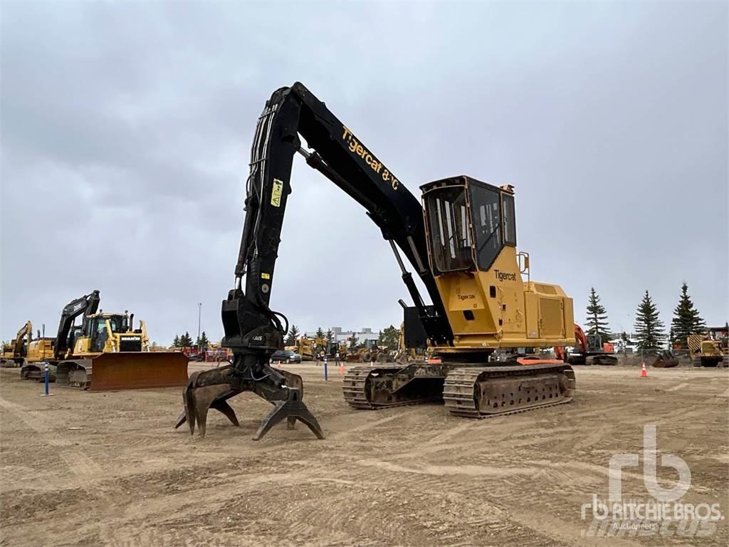 Tigercat 880 Lesné nakladače