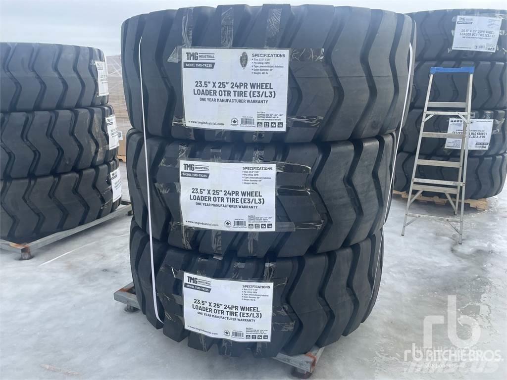 TMG TR235 Pneumatiky, kolesá a ráfiky