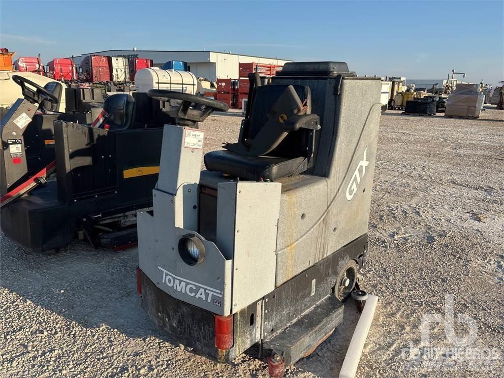  TOMCAT GTX Zametacie stroje