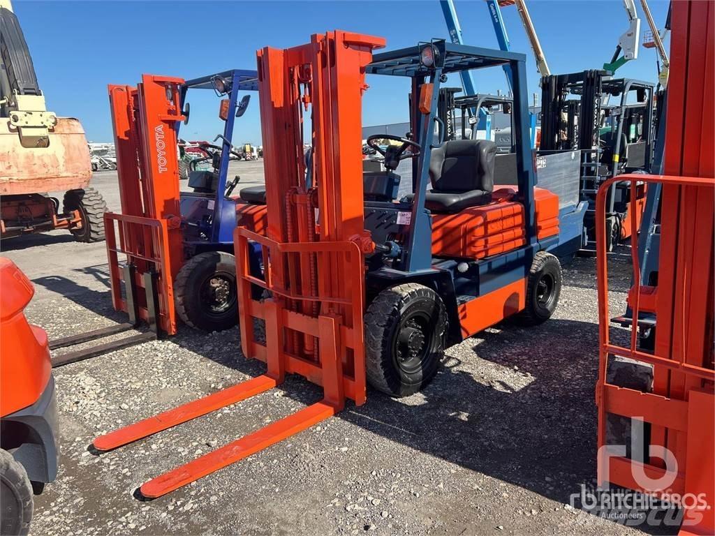 Toyota 5FGL25 Dieselové vozíky