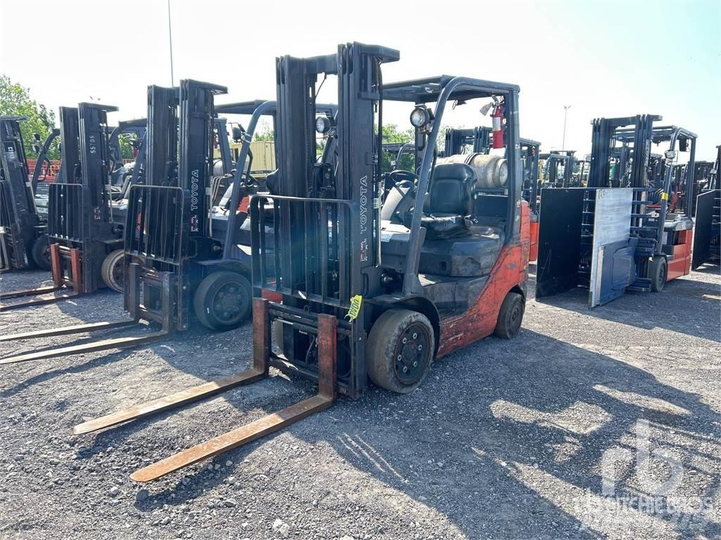 Toyota 8FGCU25 Dieselové vozíky