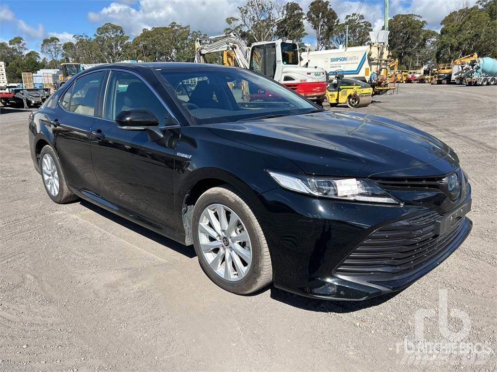 Toyota CAMRY Automobily