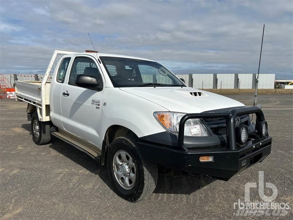 Toyota HILUX Nakladacia/sklápacia bočnica