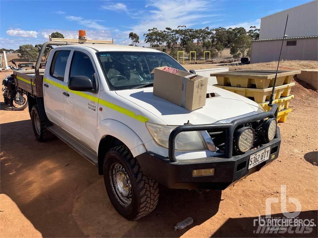 Toyota HILUX Nakladacia/sklápacia bočnica