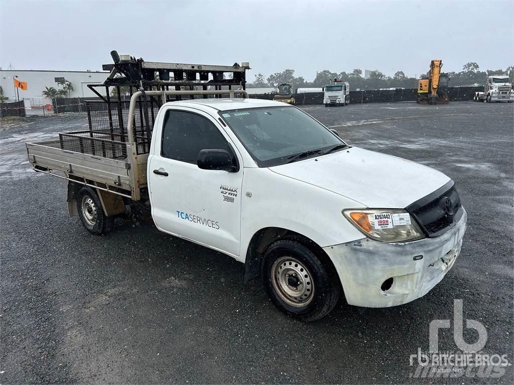 Toyota HILUX Nakladacia/sklápacia bočnica