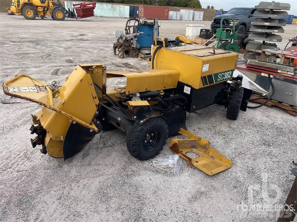 Vermeer SC382 Frézy na pne