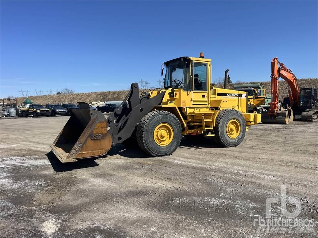 Volvo L90C Kolesové nakladače