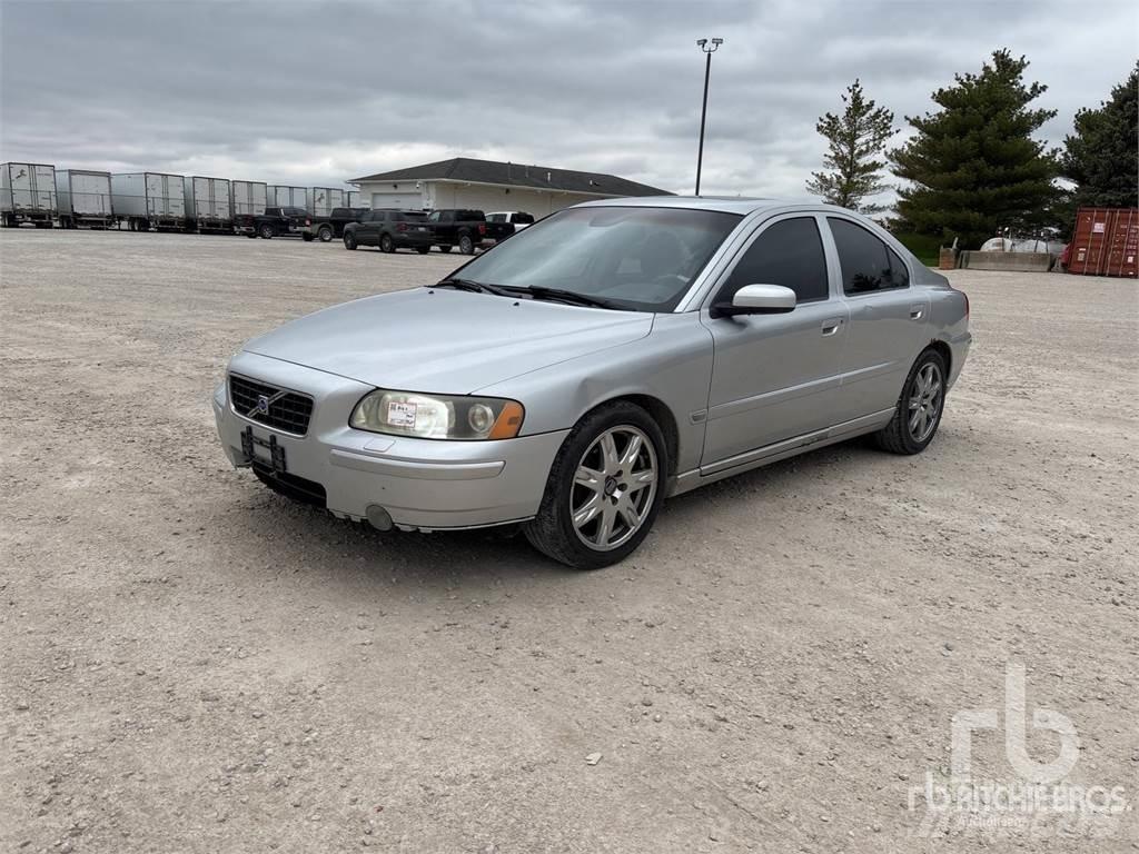 Volvo S60 Automobily