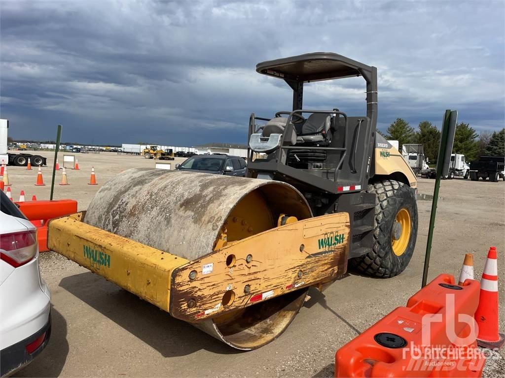Volvo SD115 Tandemové valce