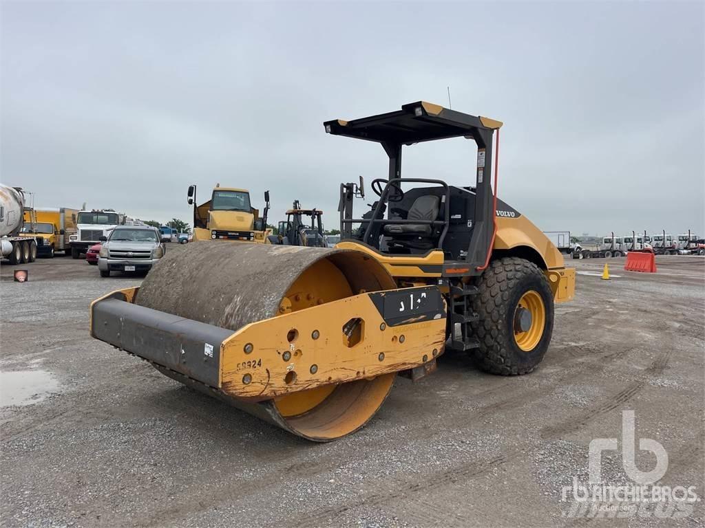 Volvo SD115B Tandemové valce