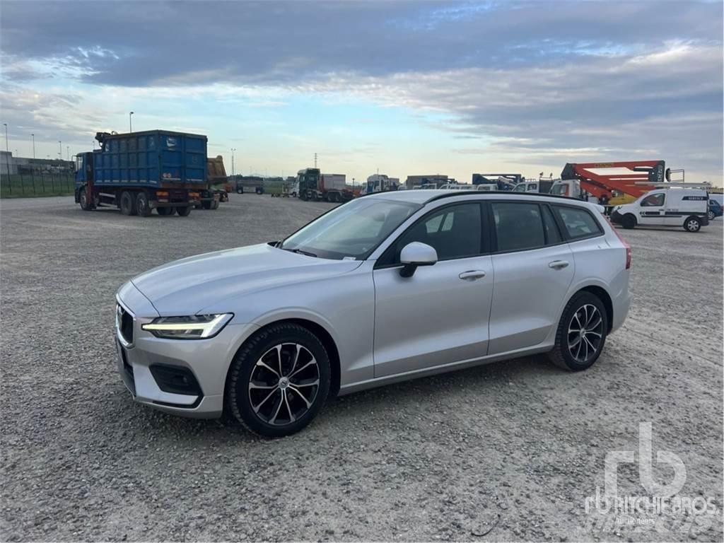 Volvo V60 Automobily