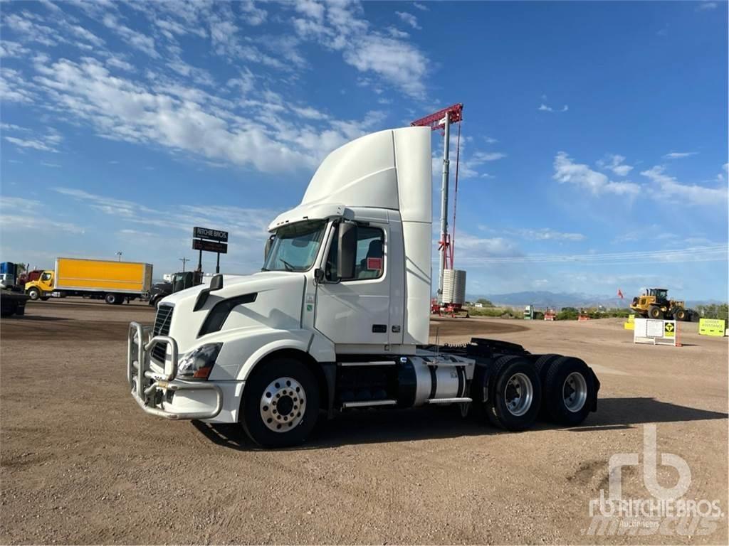 Volvo VNL300 Ťahače