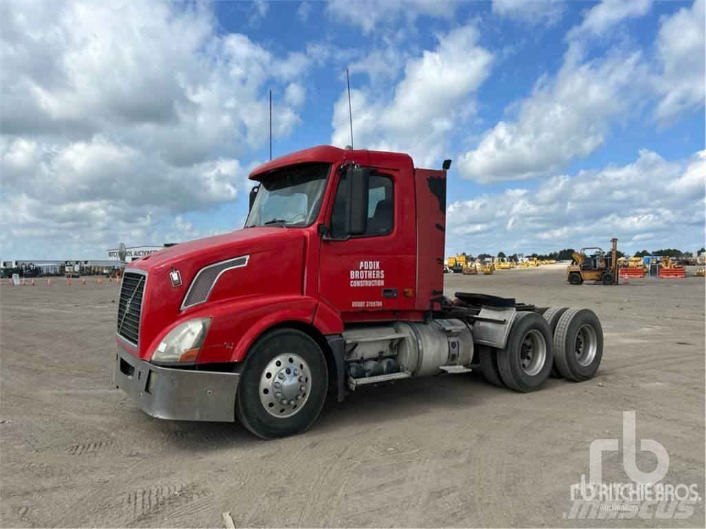 Volvo VNL300 Ťahače