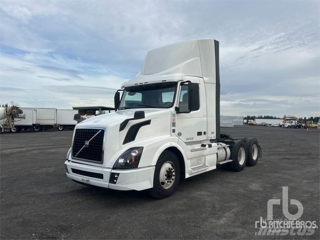 Volvo VNL300 Ťahače