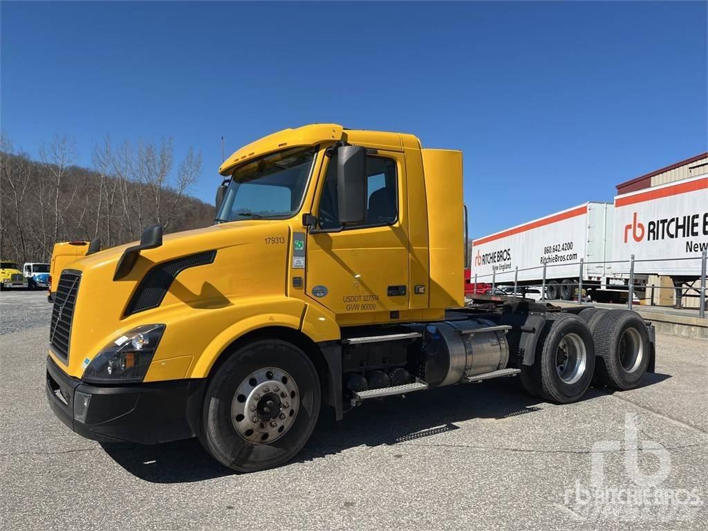 Volvo VNL300 Ťahače