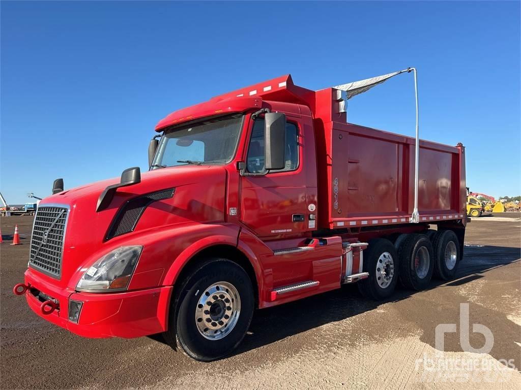 Volvo VNL300 Sklápače